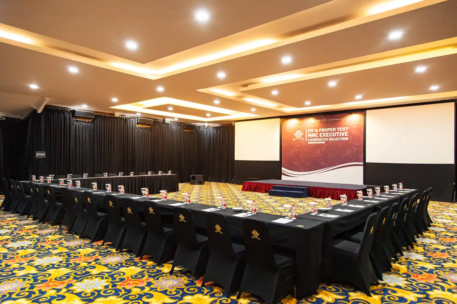 Meeting room hotel dan resort syariah Saung Dolken Sentul Bogor